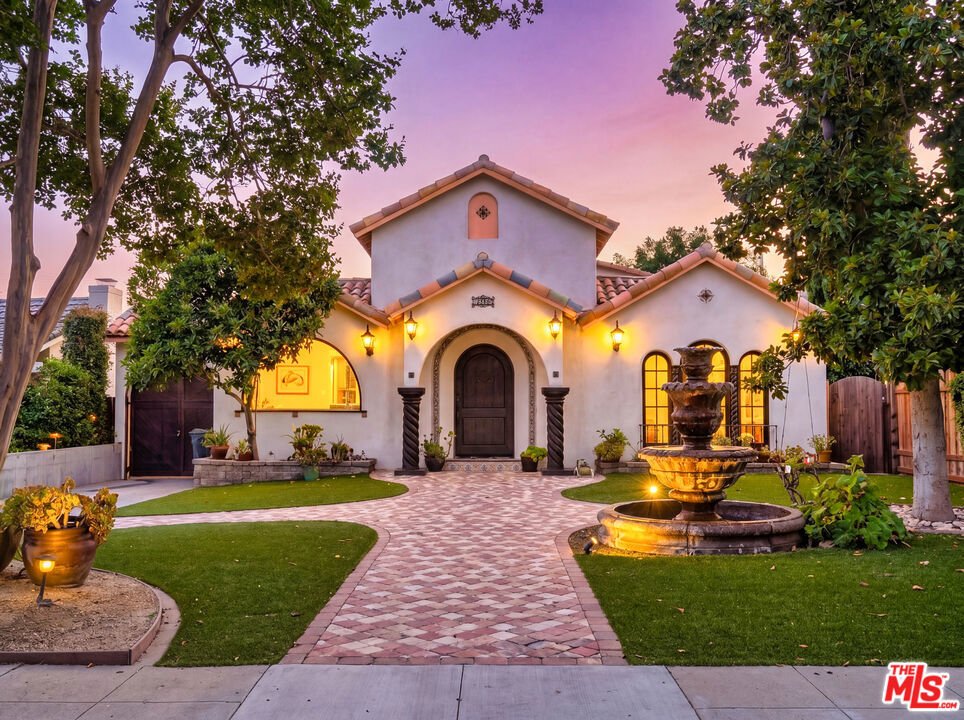 House in Altadena, California, United States 1 - 18003542
