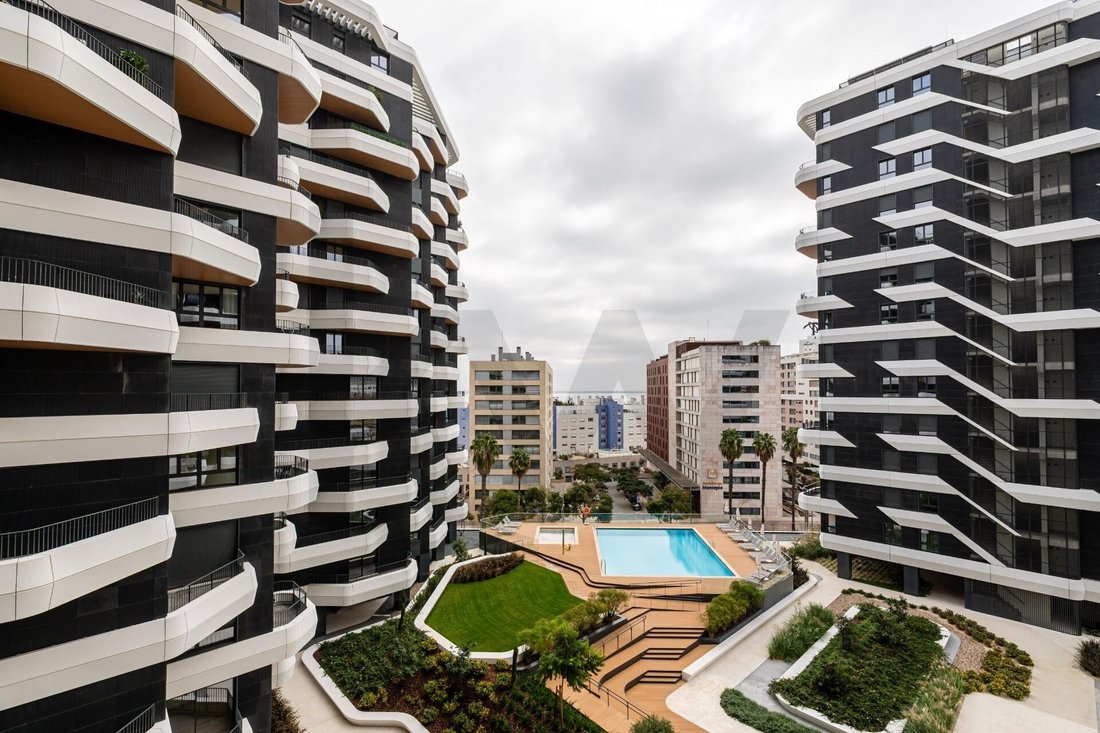 Apartment in Parque das Nacoes, Lisbon, Portugal 1 - 18001013