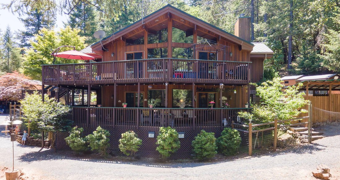 House in Grants Pass, Oregon, United States 2 - 17990962