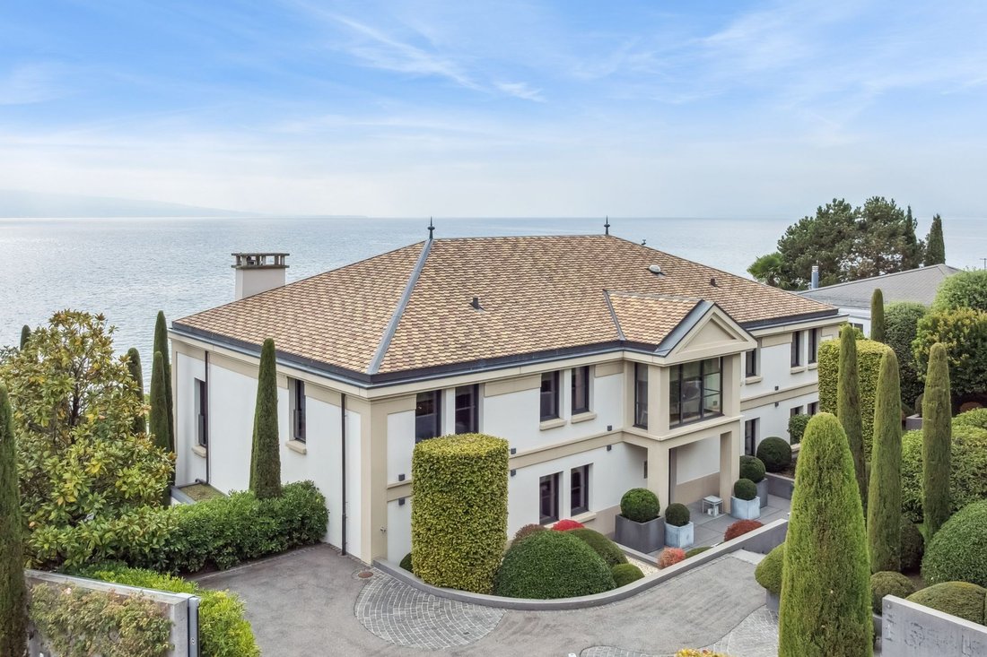 House in Bourg-en-Lavaux, Vaud, Switzerland 1 - 17851151