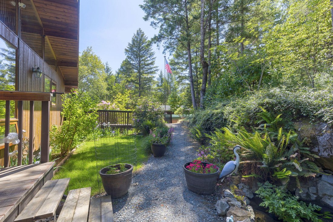 House in Grants Pass, Oregon, United States 4 - 17990962