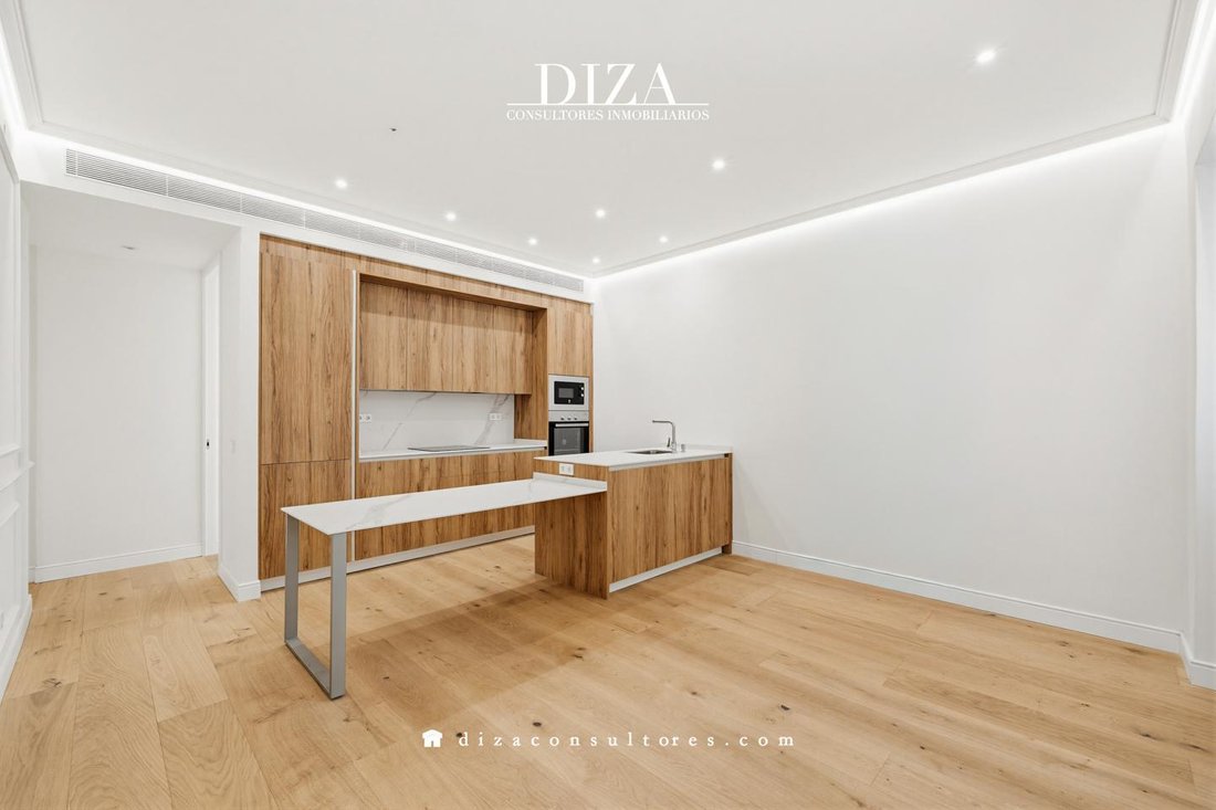 Wohnung in Retiro, Madrid, Spanien 2 - 18000808