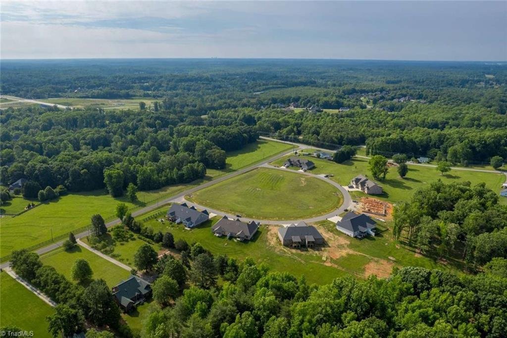 Townhouse in Summerfield, North Carolina, United States 4 - 18002068