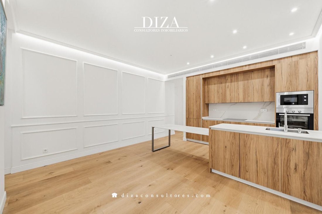 Wohnung in Retiro, Madrid, Spanien 4 - 18000808