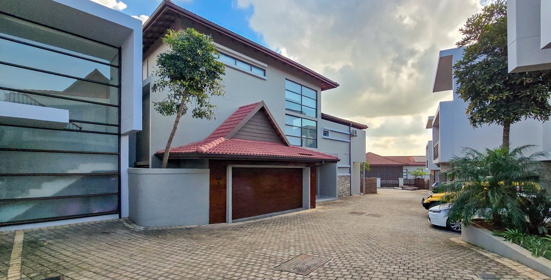 Villa in La Lucia, KwaZulu-Natal, South Africa 1 - 18002695