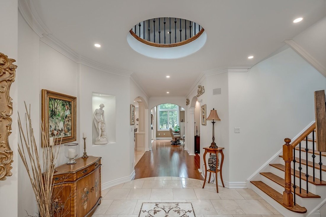 House in Oakville, Ontario, Canada 4 - 18001192