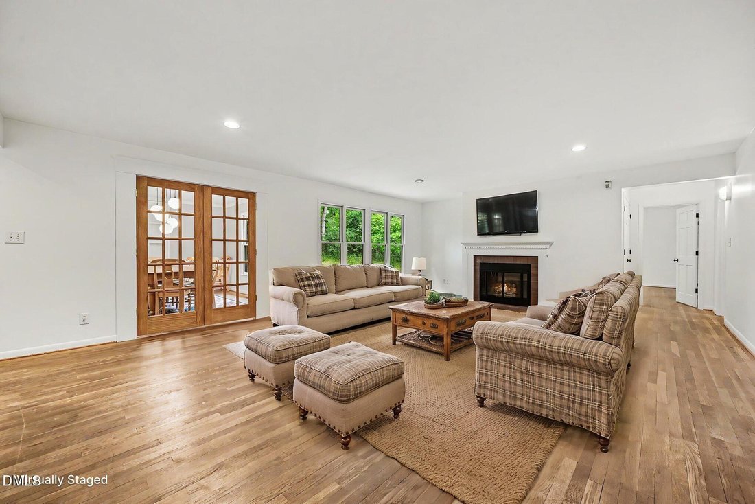 House in Chapel Hill, North Carolina, United States 5 - 18001967