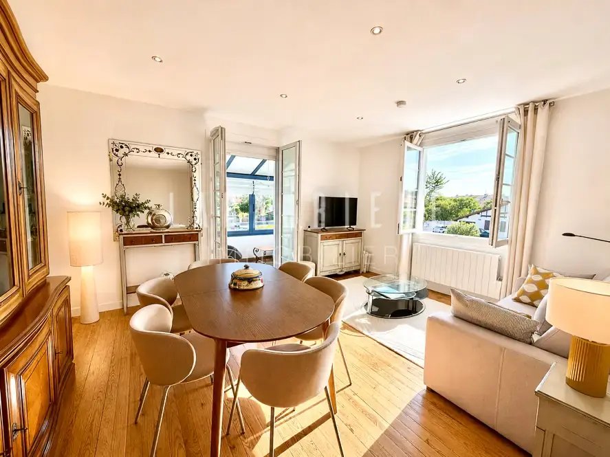 House in Centre Ville, Saint-Jean-de-Luz, France 5 - 18000745