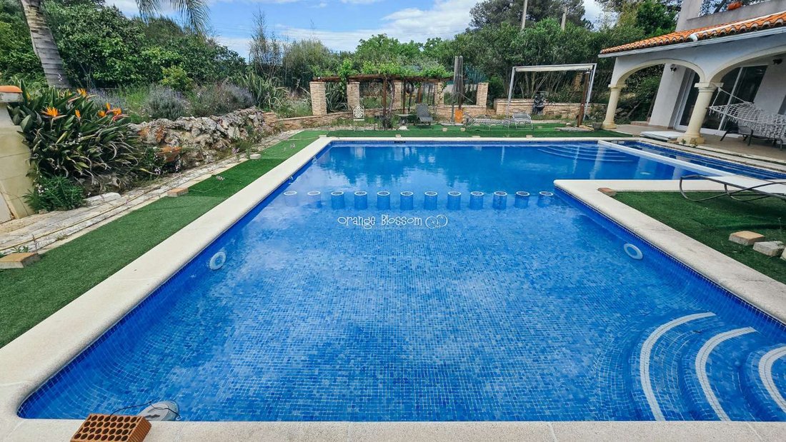 Villa in Vilallonga / Villalonga, Valencian Community, Spain 4 - 18002144