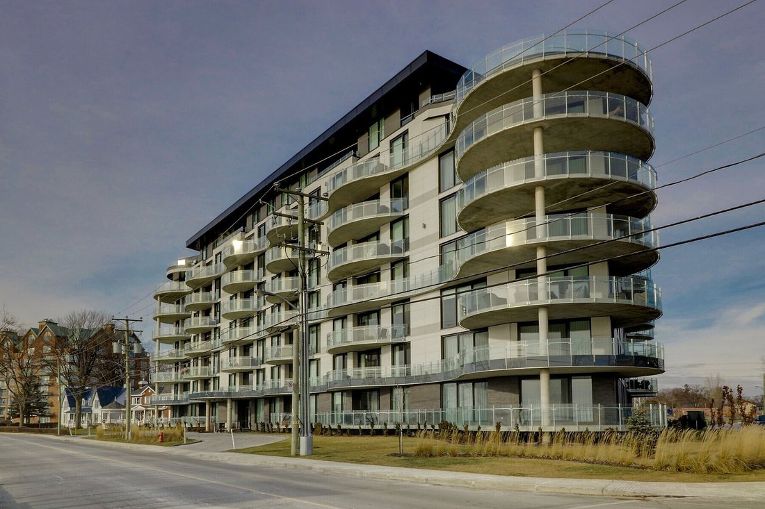 Condo in Pointe-Claire, Quebec, Canada 2 - 18003140