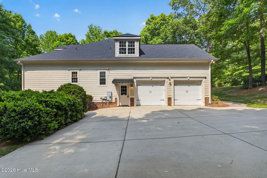 House in Clayton, North Carolina, United States 5 - 18002034