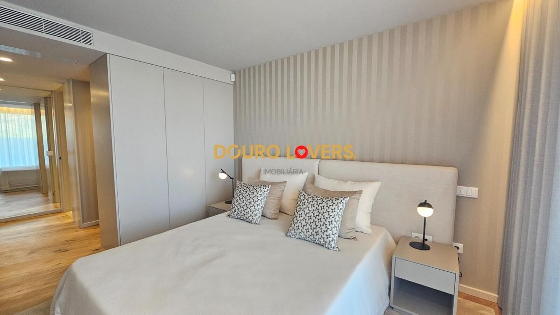 Apartment in Sao Felix da Marinha, Porto District, Portugal 1 - 18003498