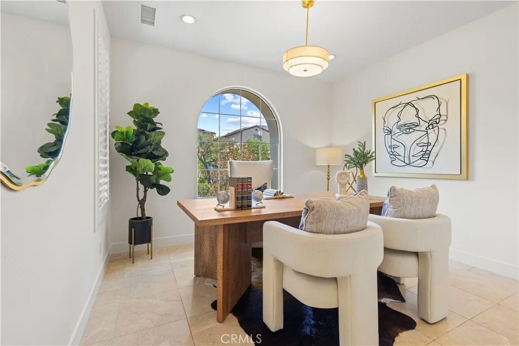 House in Irvine, California, United States 3 - 18001999