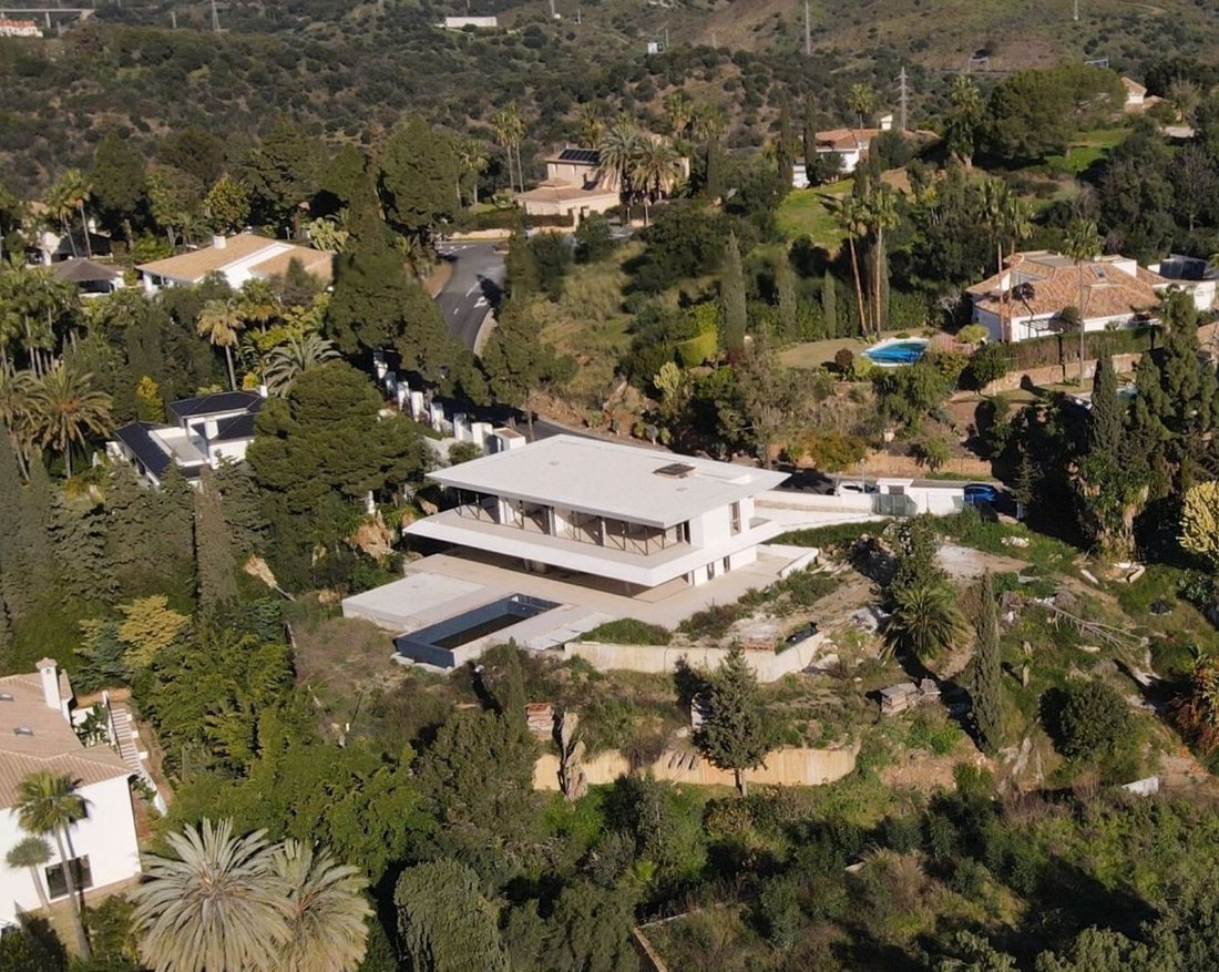 Villa in Elviria-Cabopino, Marbella, Spain 4 - 18001969