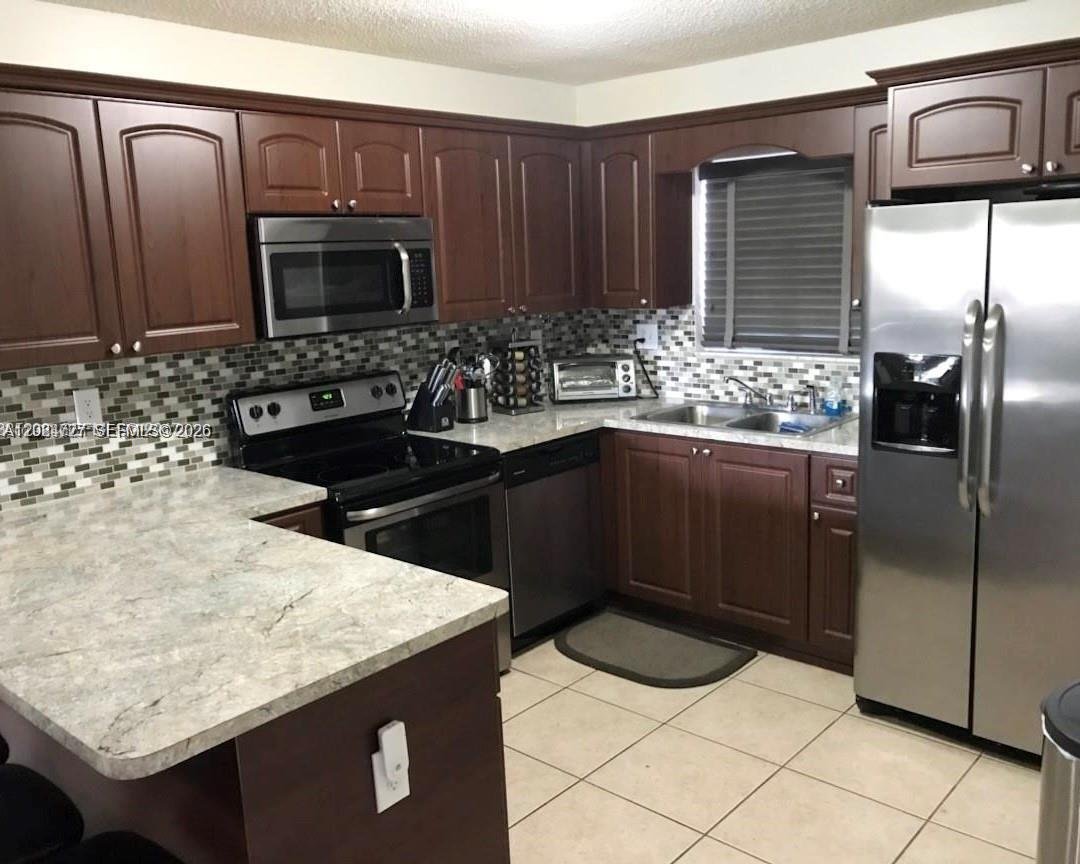House in Miami, Florida, United States 4 - 18001696