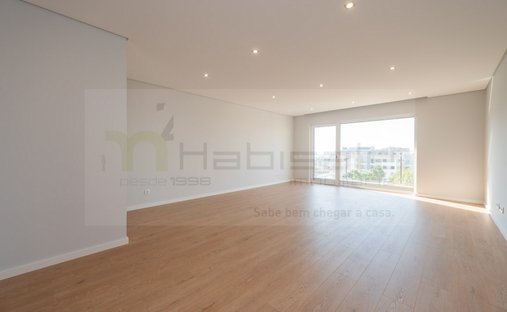 Apartment in Carcavelos e Parede, Lisbon, Portugal 1