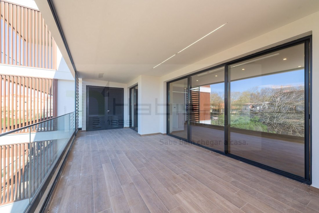 Apartment in Carcavelos e Parede, Lisbon, Portugal 1 - 18002479
