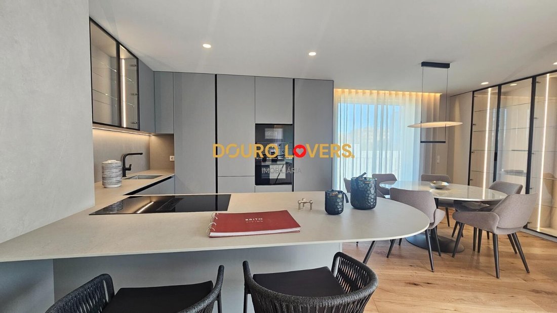 Apartment in Sao Felix da Marinha, Porto District, Portugal 1 - 18003498