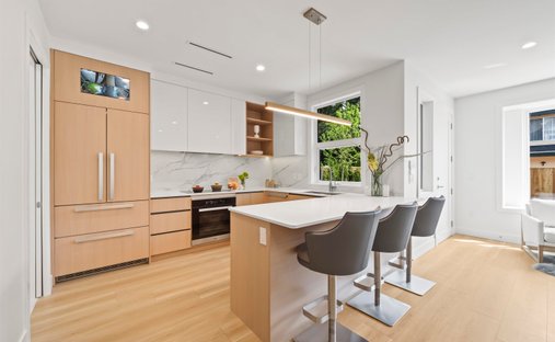 Apartamento en Richmond, Columbia Británica, Canadá 1