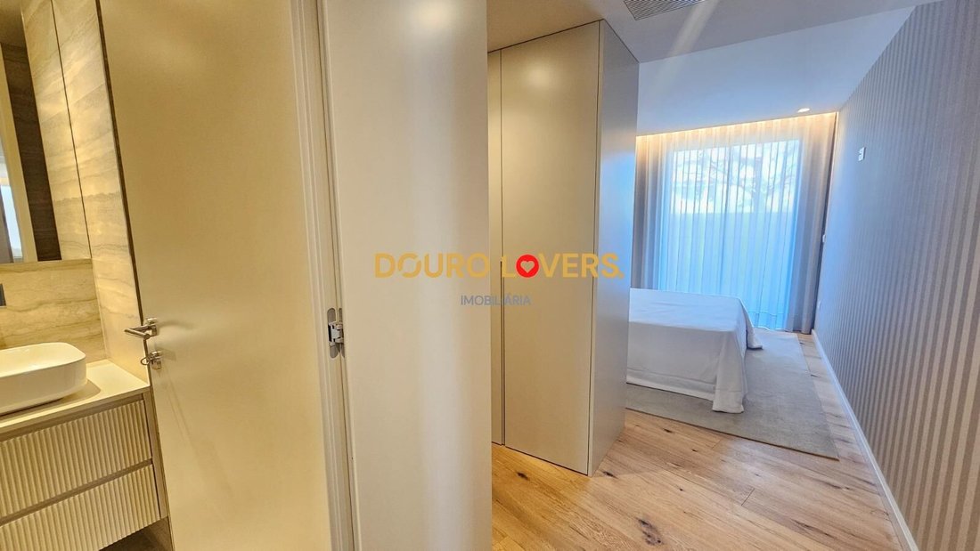 Apartment in Sao Felix da Marinha, Porto District, Portugal 3 - 18003498