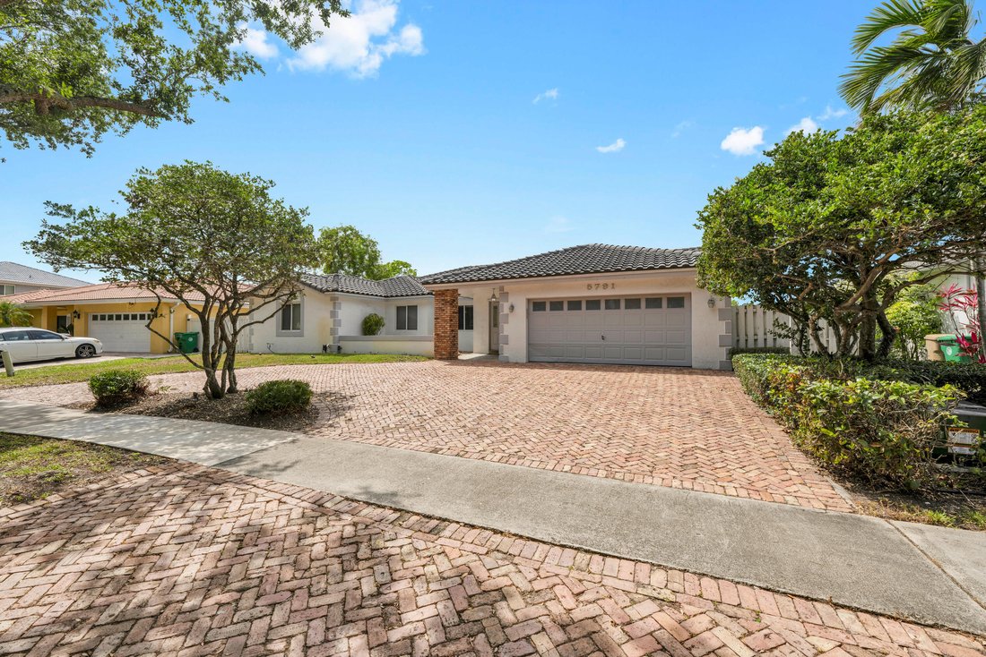 House in Southwest Ranches, Florida, United States 5 - 18003492