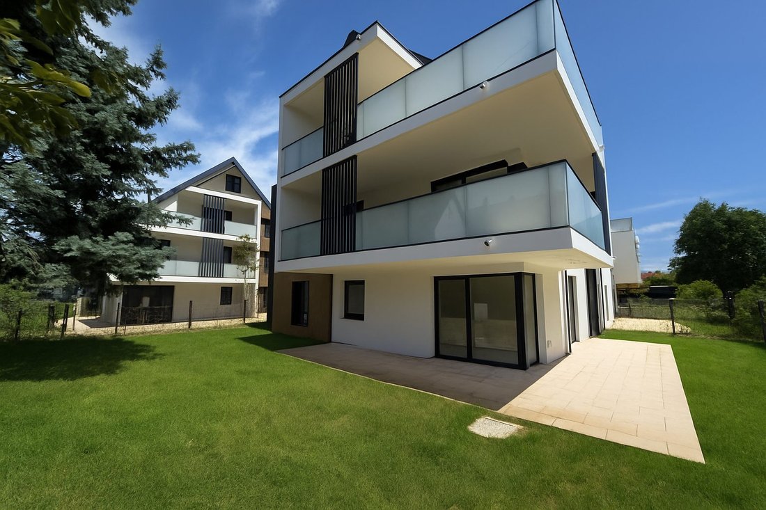 Apartment in Sud, Eckbolsheim, France 1 - 18003088