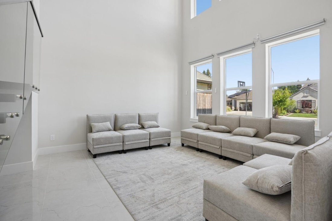 House in Lodi, California, United States 3 - 18002076