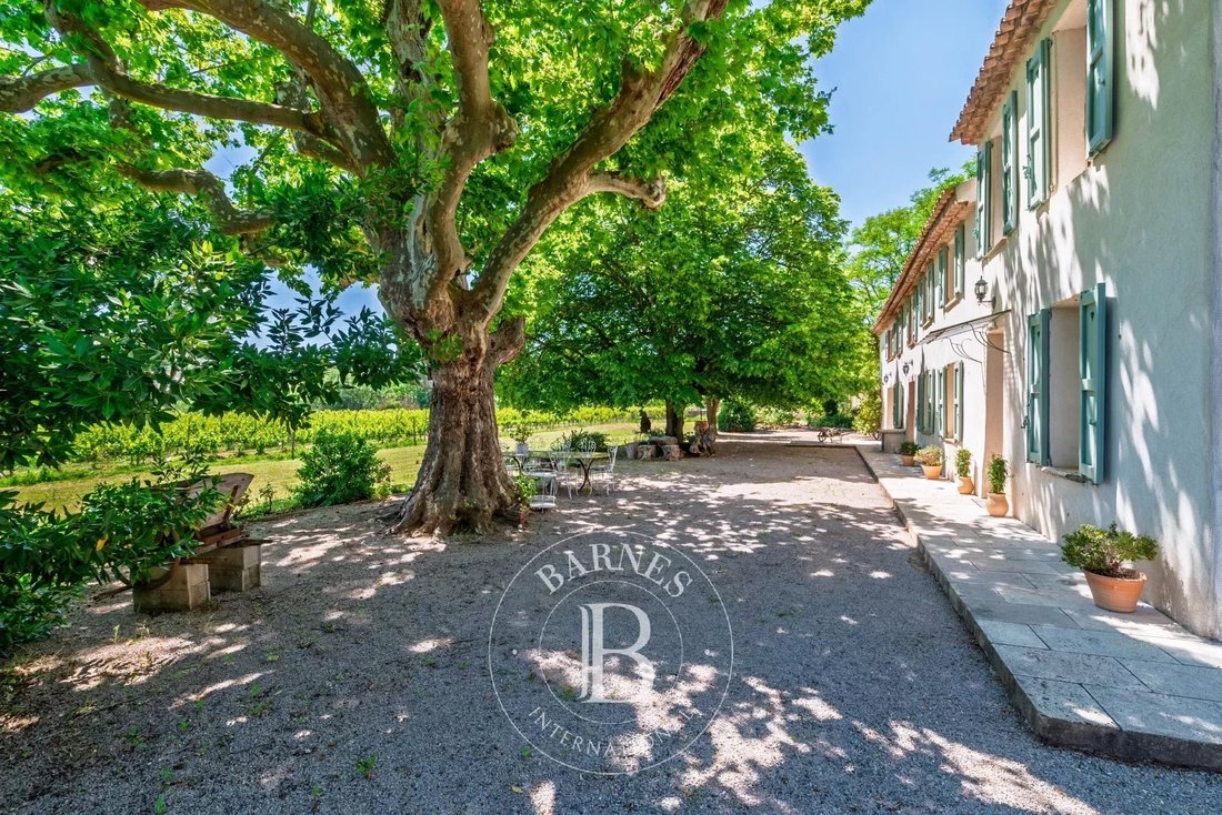Farm Ranch in Sud, Vidauban, France 2 - 15454302