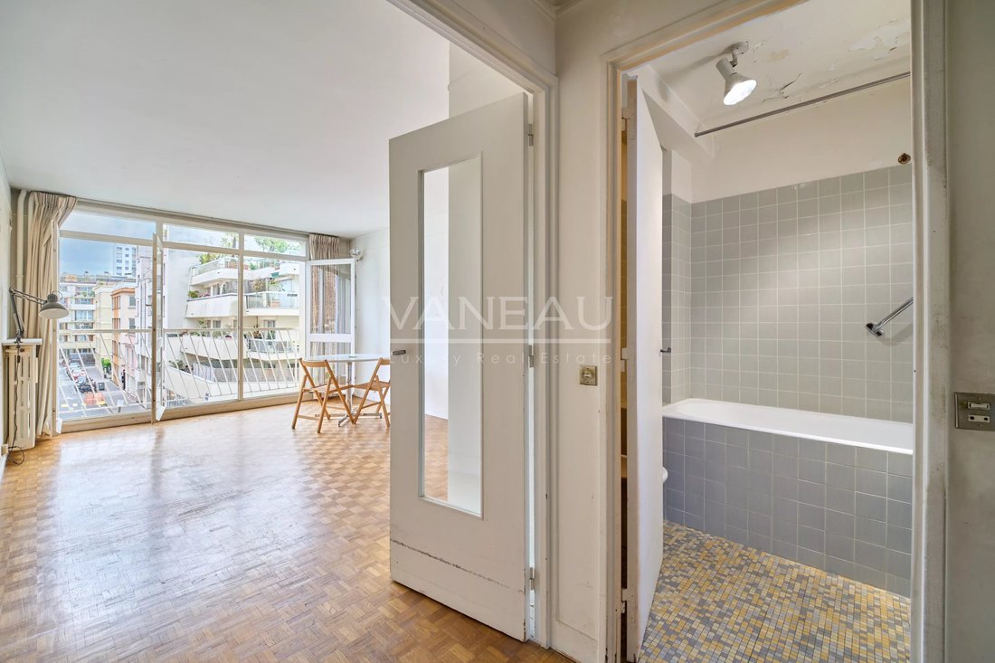 Apartment in Reine-Mairie, Boulogne-Billancourt, France 2 - 18000862