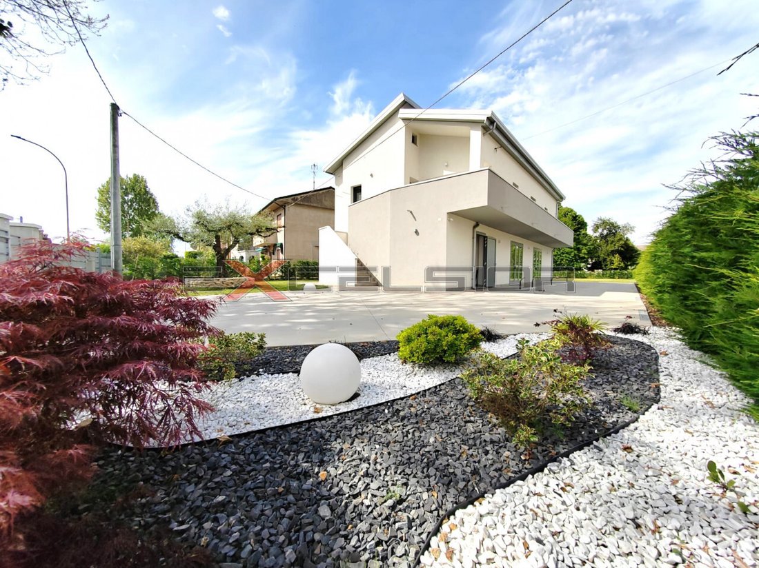 Villa in Cavarzere, Veneto, Italy 2 - 18002550