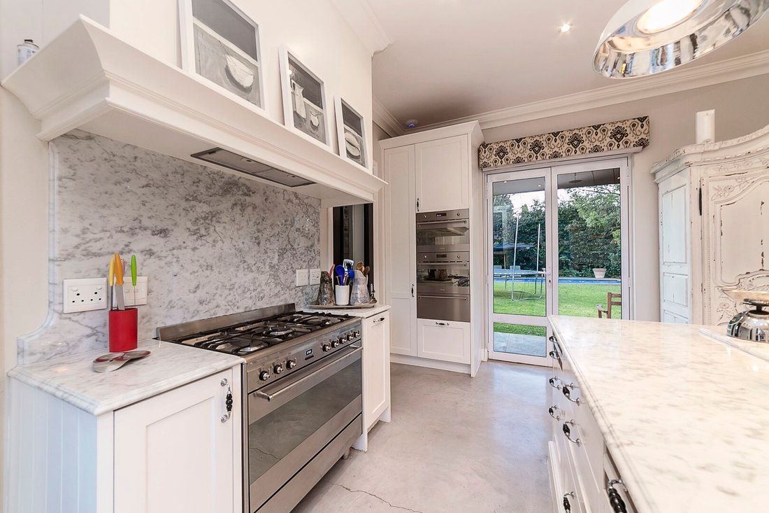 House in Illovo, Chislehurston, Gauteng 5 - 18002691