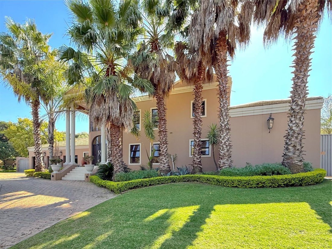 House in Dainfern Valley, Gauteng, South Africa 1 - 18002309