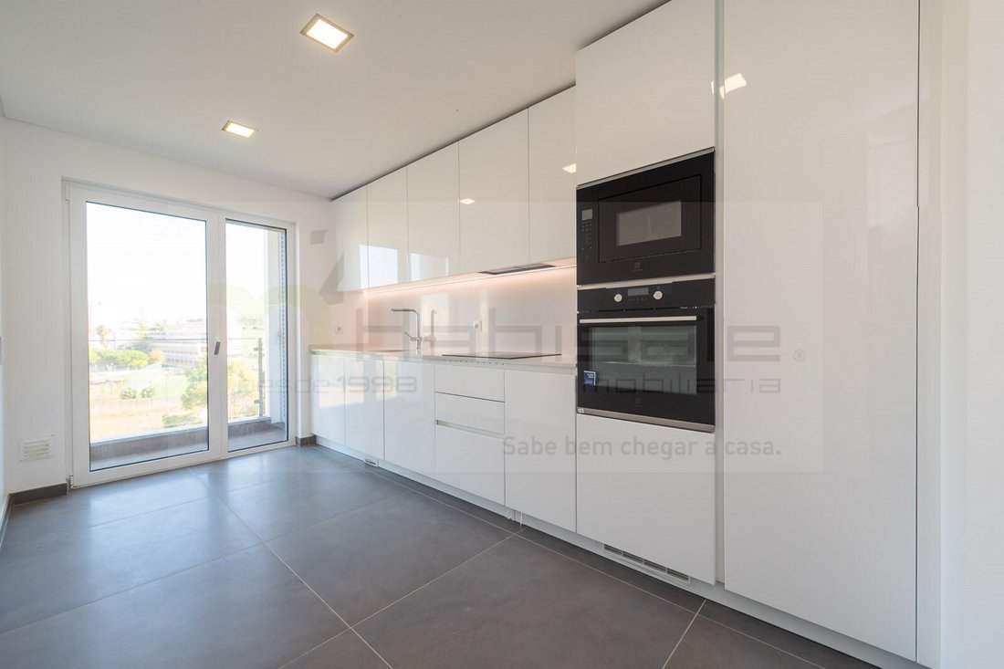 Apartment in Carcavelos e Parede, Lisbon, Portugal 5 - 18002466