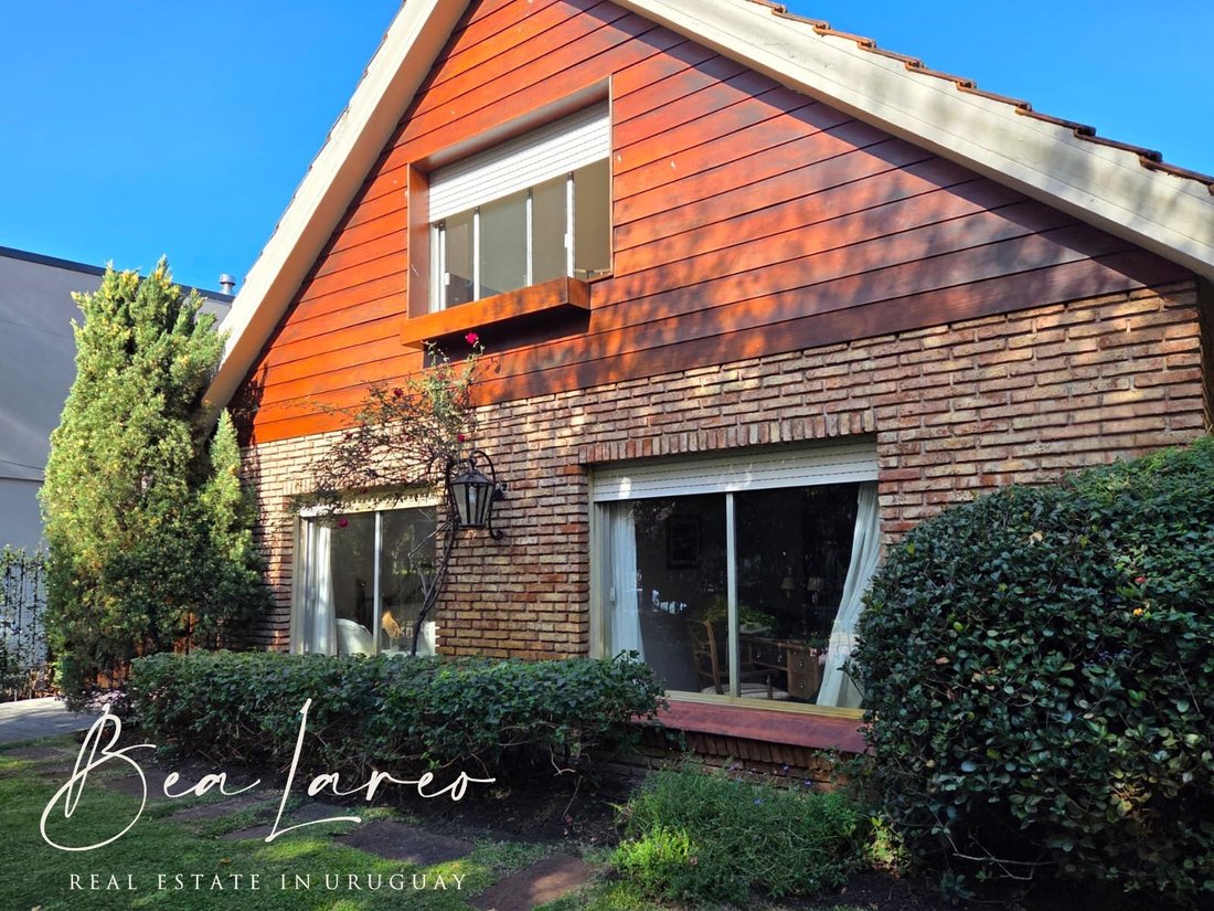 House in Montevideo, Departamento de Montevideo, Uruguay 3 - 18002324