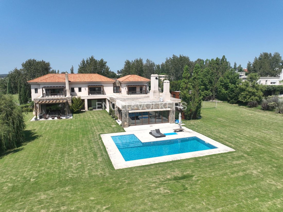 House in La Tahona, Canelones Department, Uruguay 2 - 18000911