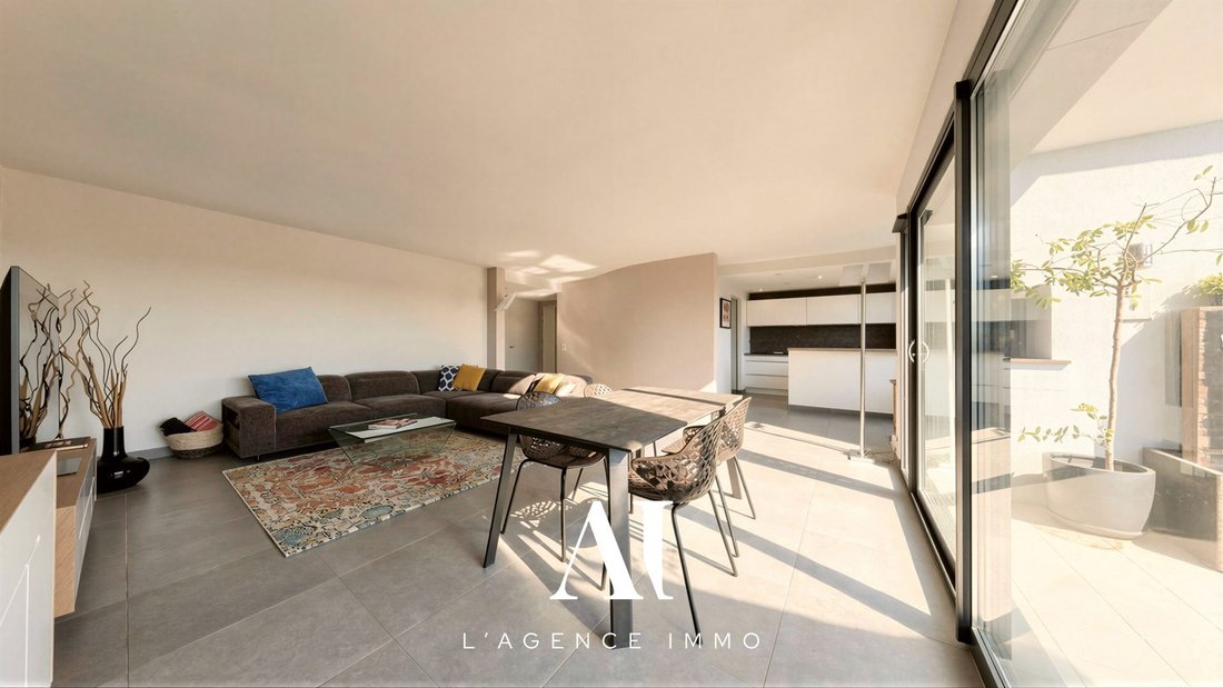 Apartment in Ouest, Saint-Genis-Pouilly, France 4 - 18003071