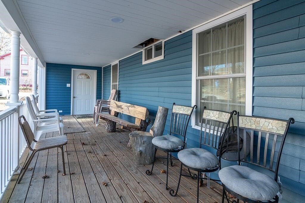 House in Cumberland, Rhode Island, United States 5 - 18001740