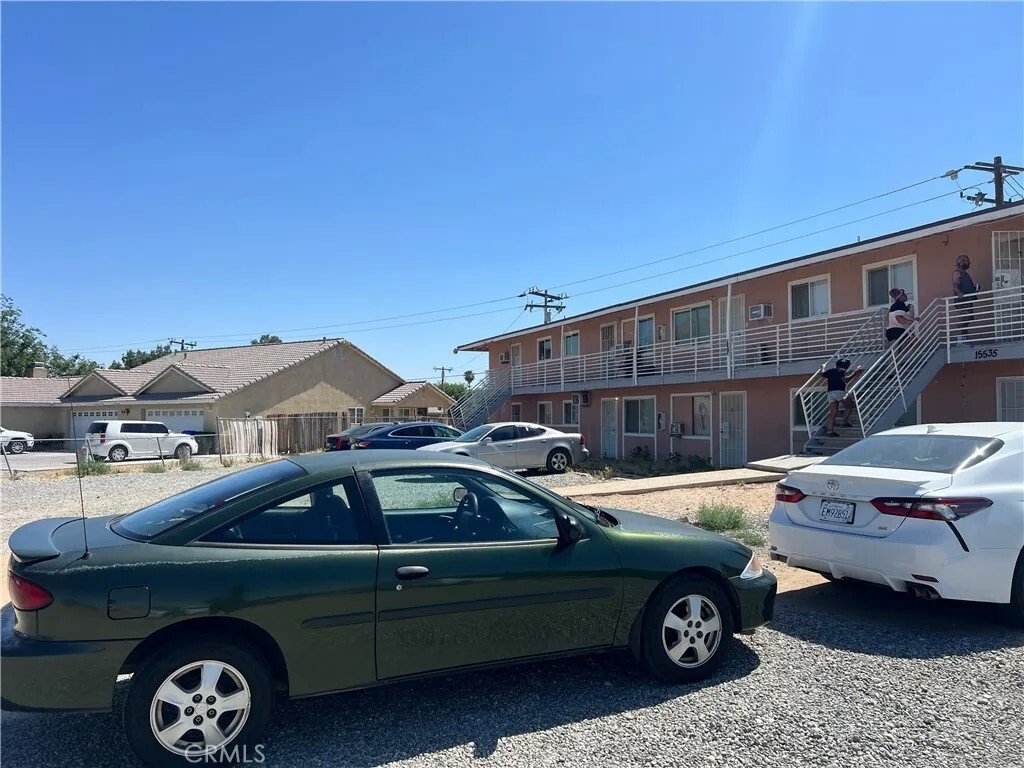 Apple Valley, California, United States 4 - 18003625