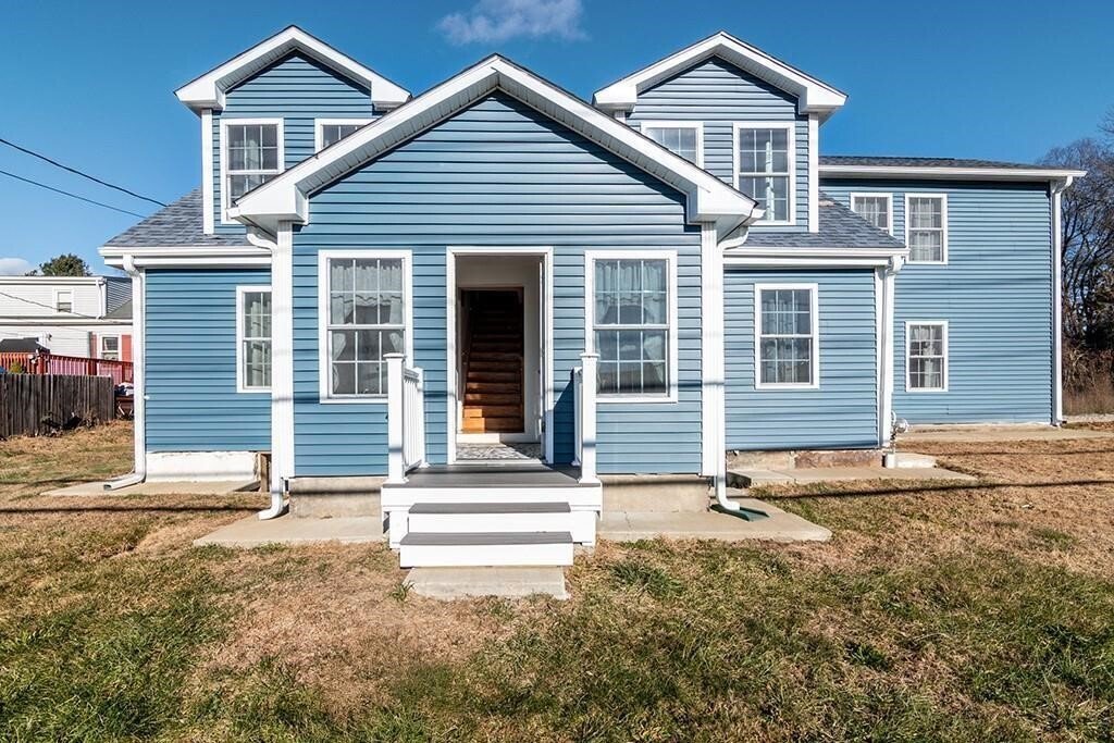 House in Cumberland, Rhode Island, United States 1 - 18001740