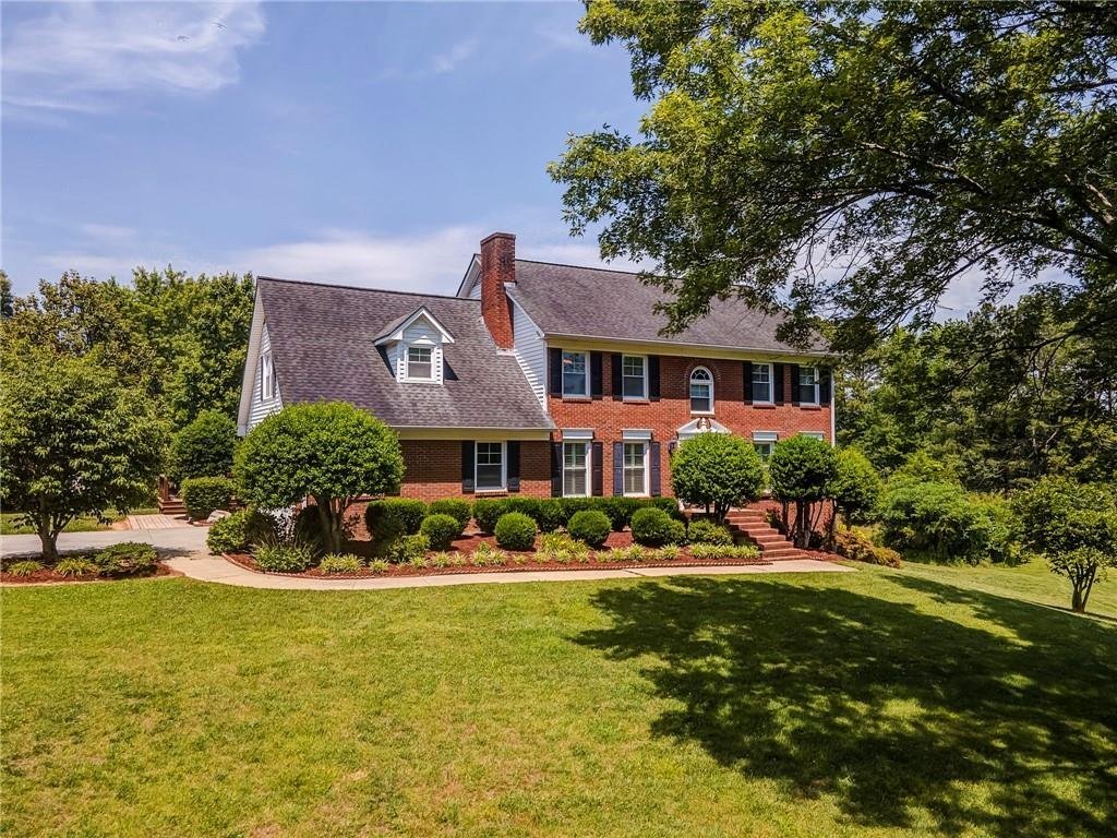 House in Calhoun, Georgia, United States 2 - 18002039