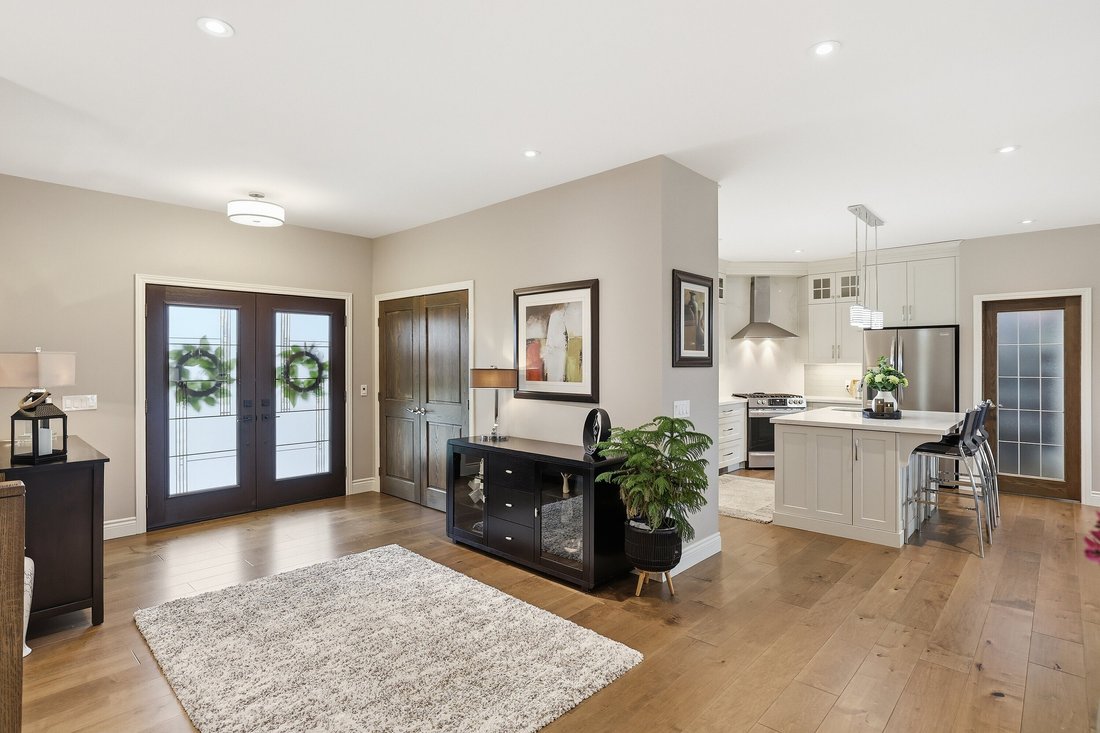 House in Markdale, Ontario, Canada 4 - 18003006