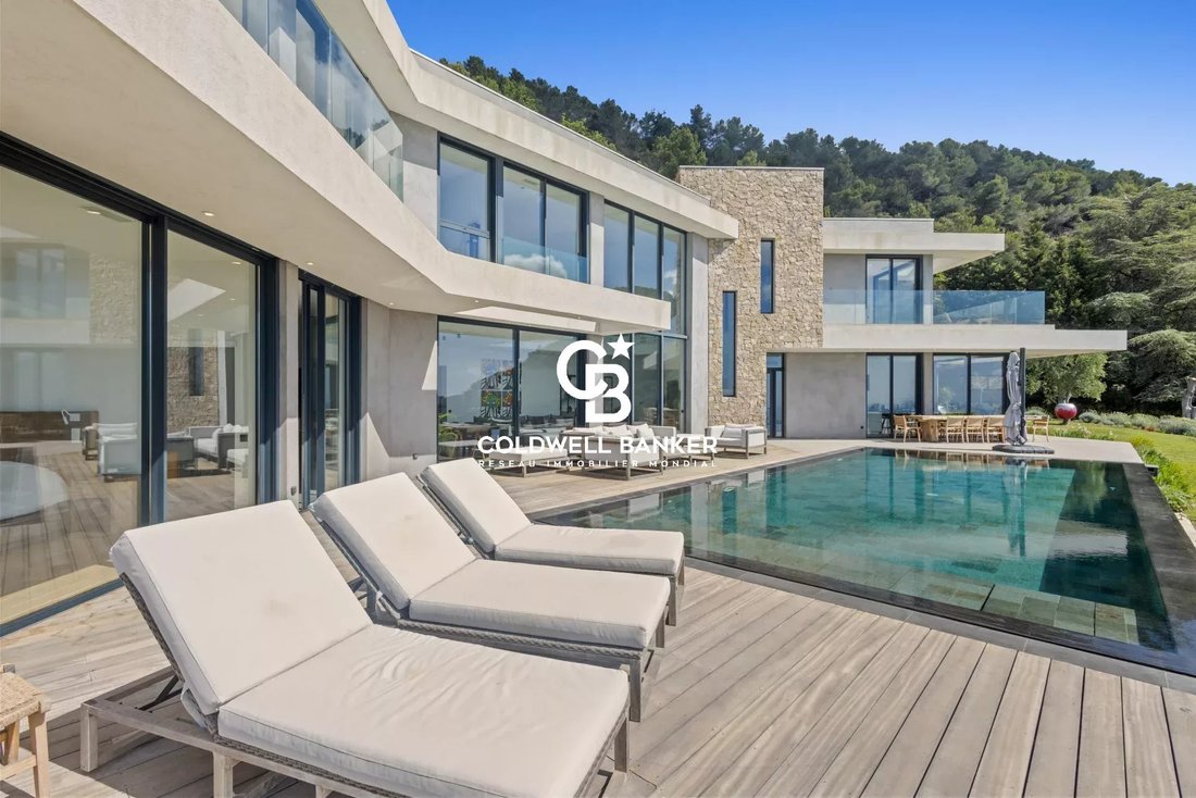 Villa in Plan de Noves, Vence, France 2 - 18000818