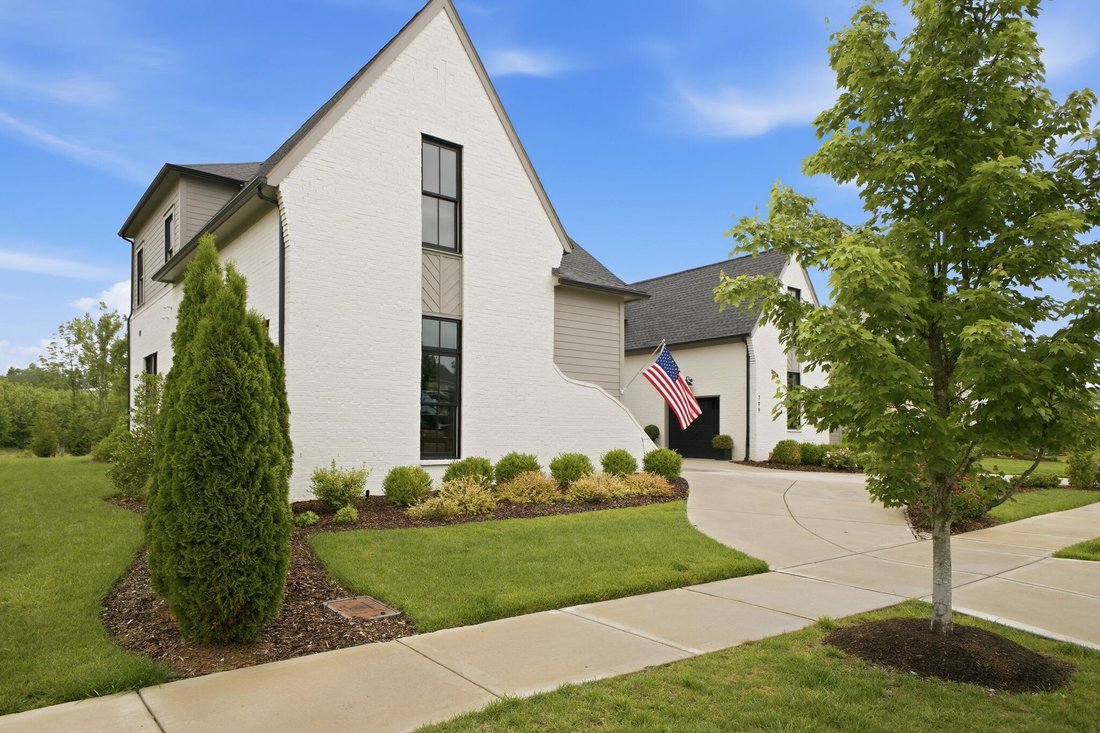 House in Franklin, Tennessee, United States 2 - 18003540