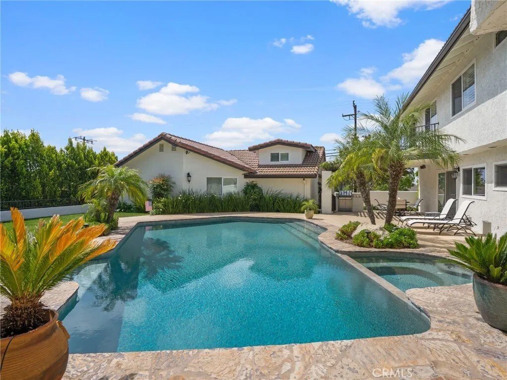 House in Upland, California, United States 2 - 18001988