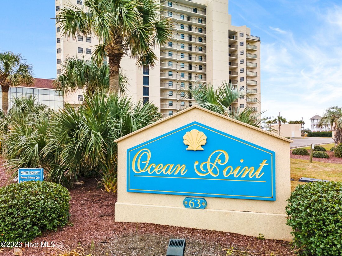 Condo in Ocean Isle Beach, North Carolina, United States 4 - 18002032