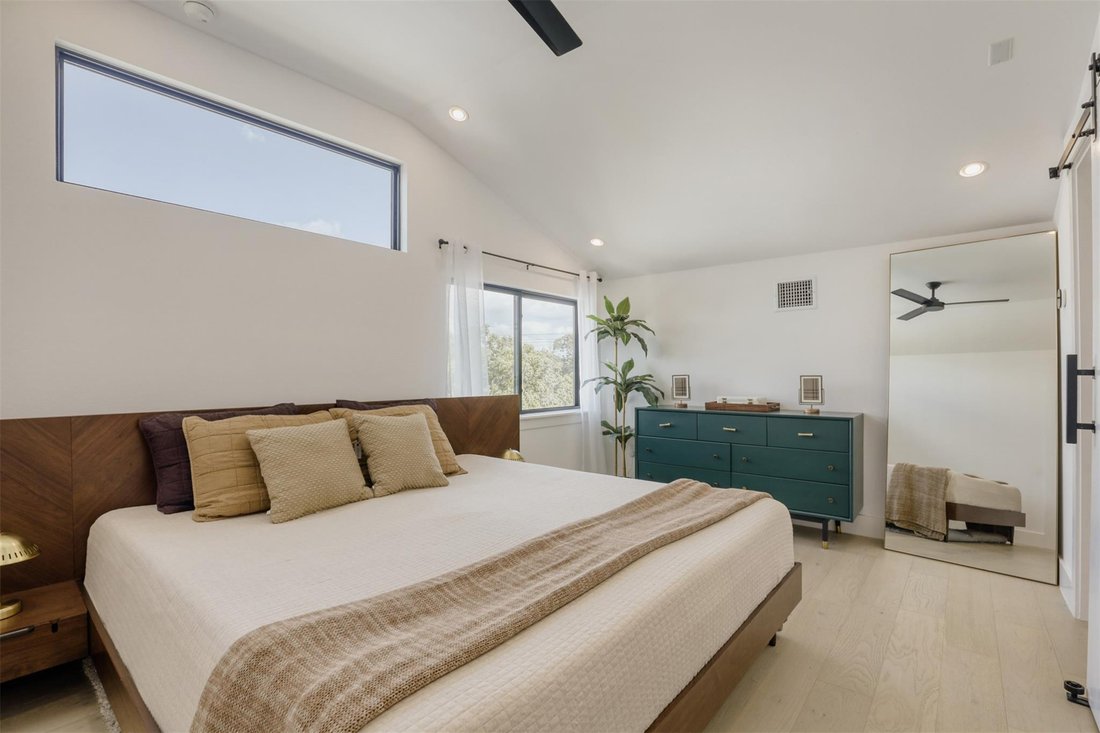 Condo in Austin, Texas, United States 5 - 18001837
