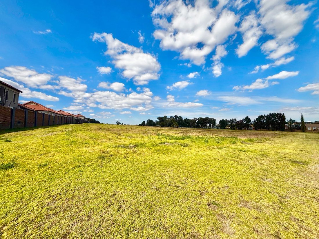 Land in Trichardt, Mpumalanga, South Africa 2 - 18002701