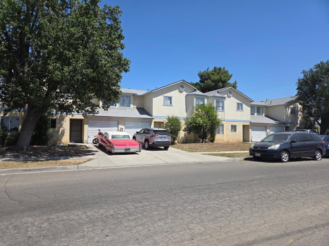 Fresno, California, United States 1 - 18001659