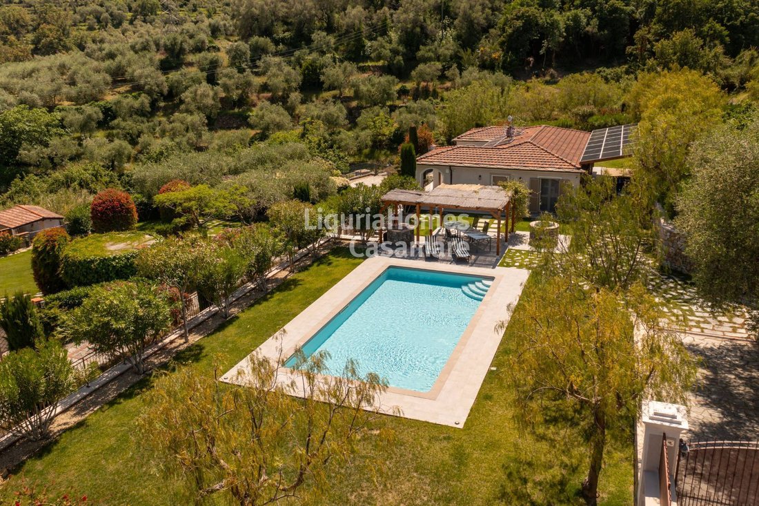 Villa in Piani-Torrazza, Imperia, Liguria 2 - 11297043