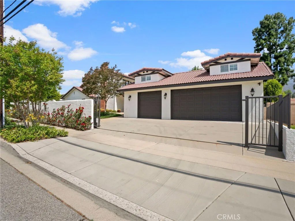 House in Upland, California, United States 3 - 18001988